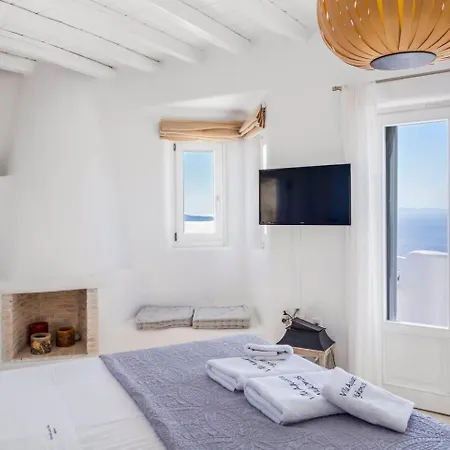 Aquata Boutique With Pool Holiday home *