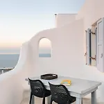 Aquata Boutique With Pool Holiday home *