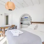 Aquata Boutique With Pool