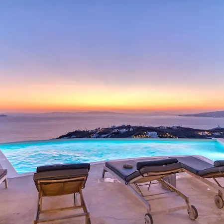 Aquata Boutique With Pool Holiday home *